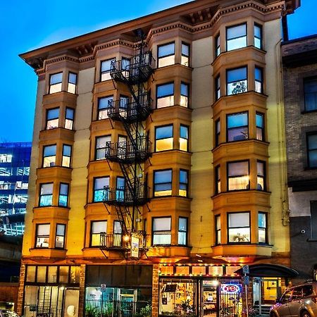 ניו ווסטמינסטר Arundel Mansions Hotel מראה חיצוני תמונה
